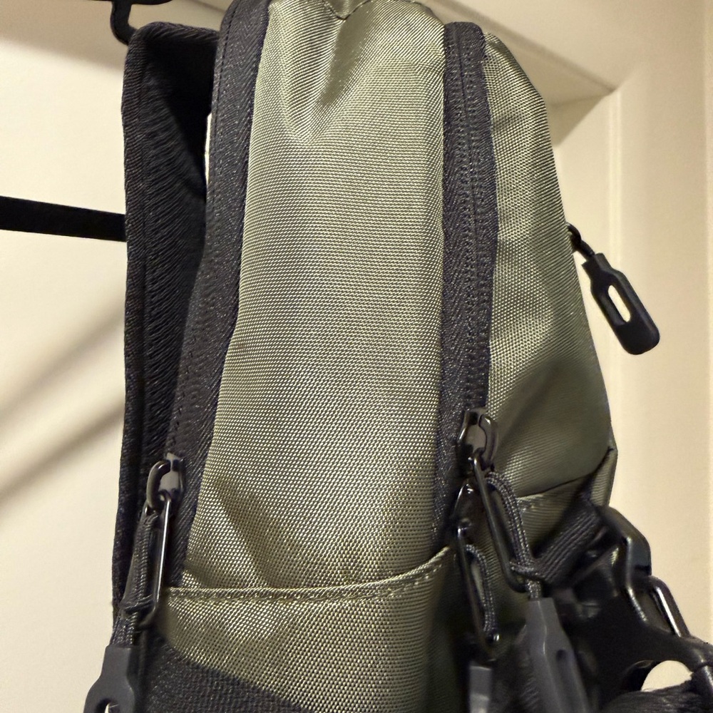 RVCA Level Up Olive Backpack - Picture 6 of 10